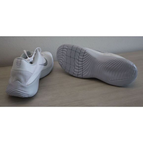 Nike DH8254 Women Sz 11.5 White/Silver Flex Experience Run 11 Running Shoes - Picture 5 of 8